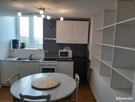 chateaugiron centre loue t2 duplex