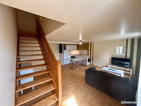 appartement t2 duplex rénové et meublé
