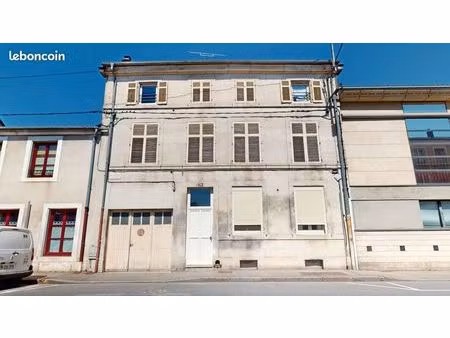 appartement 2 pièces 300 m²