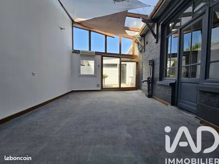 immeuble 212 m² merville