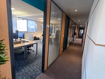 bureau 18 m²