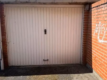 garage 1 pièce 15 m²