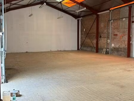 bâtiment commercial/artisanal