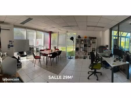 local commercial a louer