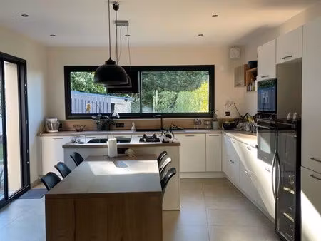 maison avec possibilité de local commercial