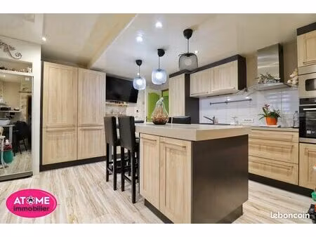 maison 6 pièces 155 m²