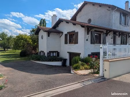 maison 6 pièces 120 m²