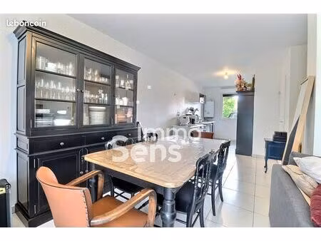 maison 3 pièces 74 m²