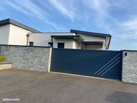 vends maison contemporaine