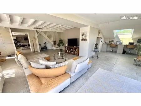 maison 5 pièces 144 m²