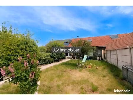 maison 8 pièces 95 m²