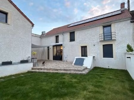 maison type 6 avec dépendance  jardin et garage