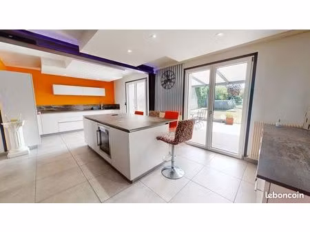 maison 6 pièces 167 m²