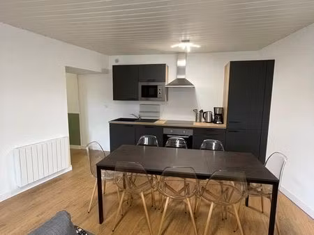 appartement meublé 5 pièces  3 chambres 80m2 en centre ville