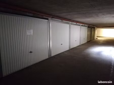 croix – garage fermé en résidence sécurisée – déjà loué