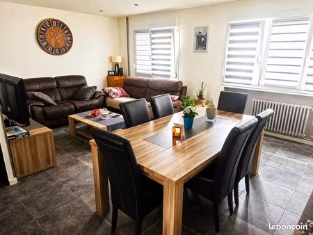 appartement f4 70 m² cave garage place de parking