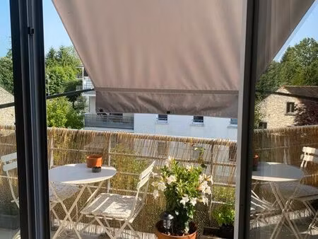 appartement t2 rénové avec balcon vue canal + parking sécurisé – centre-ville montargis – 