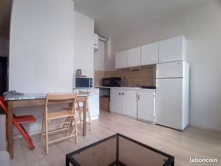a louer st chély appartement 2 pièces meublées