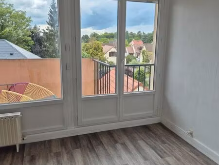 studio de 30m2 a louer st pryve st mesmin a 12 mn du centre ville d'orleans