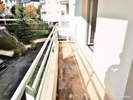 studio 1 pièce 31 m²