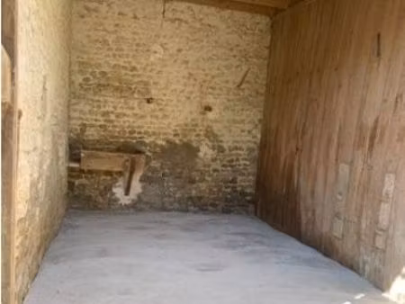 garage /espace de stockage sécurisé