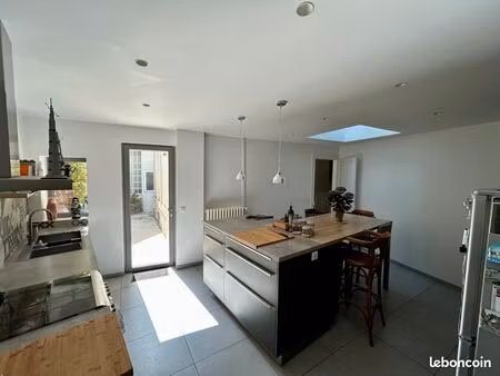 maison t7 avec cour secteur boulingrin