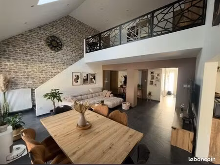maison entièrement rénovée