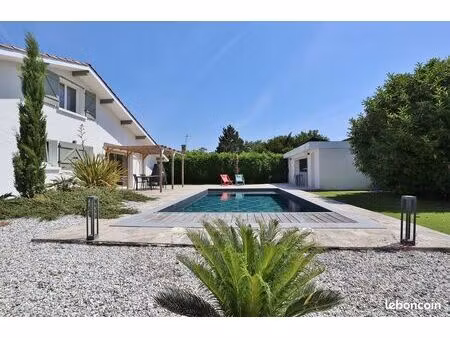maison de 5 pieces au calme a leon
