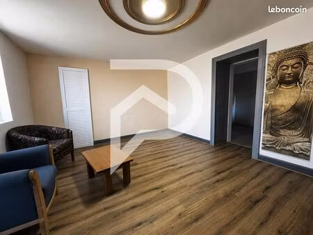 maison 7 pièces 151 m²