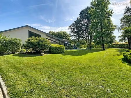maison 6 pièces 180 m²