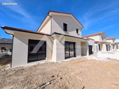 maison 5 pièces 110 m²