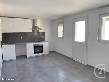 maison 3 pièces 74 m²