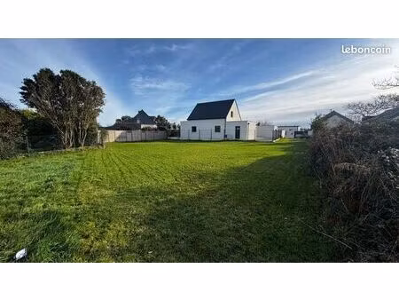 terrain constructible et viabilisé de 524 m2
