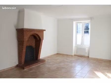 appartement trois pièces 67 m² avec terrasse