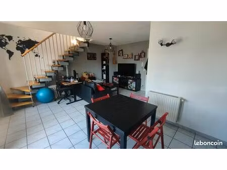 appartement t3 duplex avec terrasse - eybens (proche odyssée)