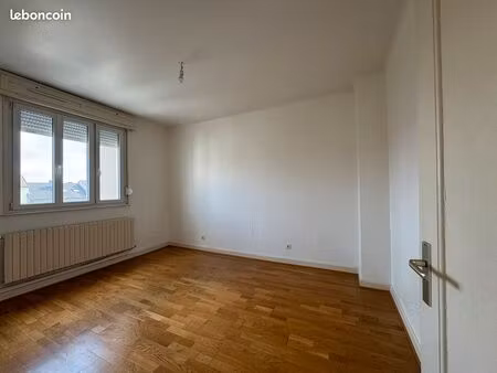 appartement f2 à rénover de 60.20 m²