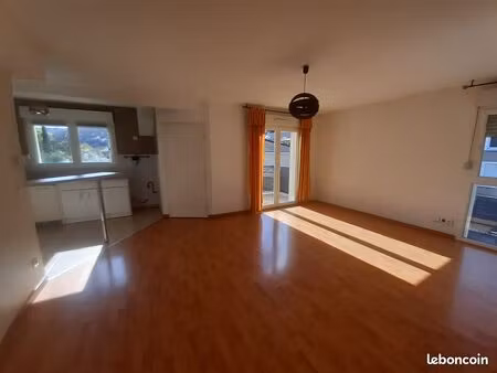 tres beau f3 - 69 m² + balcon et parking - rombas