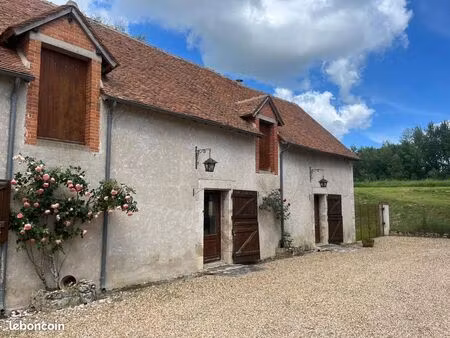 maison plain-pied – corps de ferme – 2 ch – loire à vélo – box & prés inclus