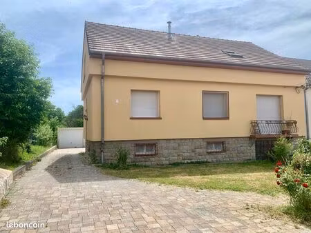 maison familiale semi mitoyenne de 142 m² avec dépendance – 4 chambres + bureau – terrain 