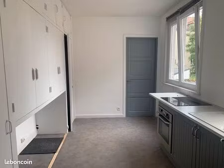 appartement duplex  centre-ville de saint omer