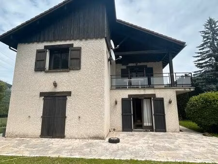 vend appartement dans petite copropriété de 2 logements