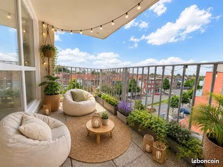 t3 - balcon et stationnement