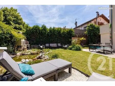 maison 6 pièces 125 m²