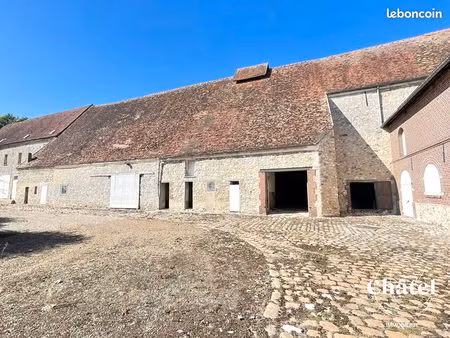 ferme 1 pièce 460 m²