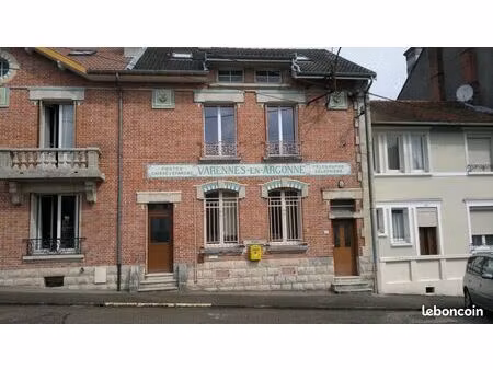 maison avec terrasse et jardin