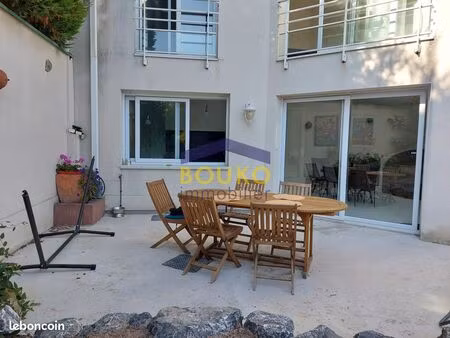 villa 6 pièces 179 m²