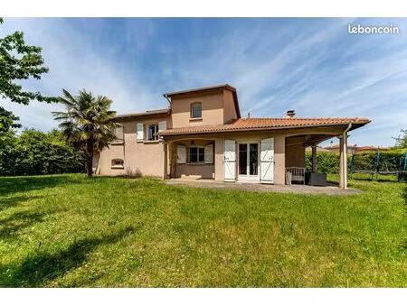 maison 7 pièces 148 m²