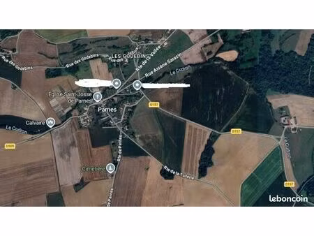 terrain 700 m² parnes