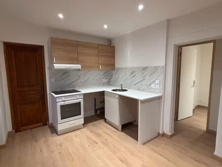 appartement t3 de 44m2 à 419
