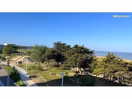 t4 front de mer centre-ville des pins
